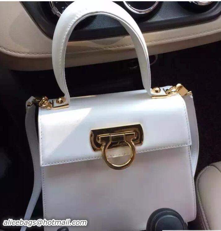 Sumptuous Ferragamo Small Katia Satchel Top Handle Bag F75182 White
