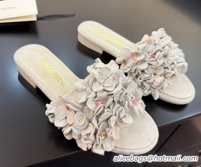 Stylish Chanel Suede & Strass Flat Slides Sandal with Bloom G46231 Light Grey