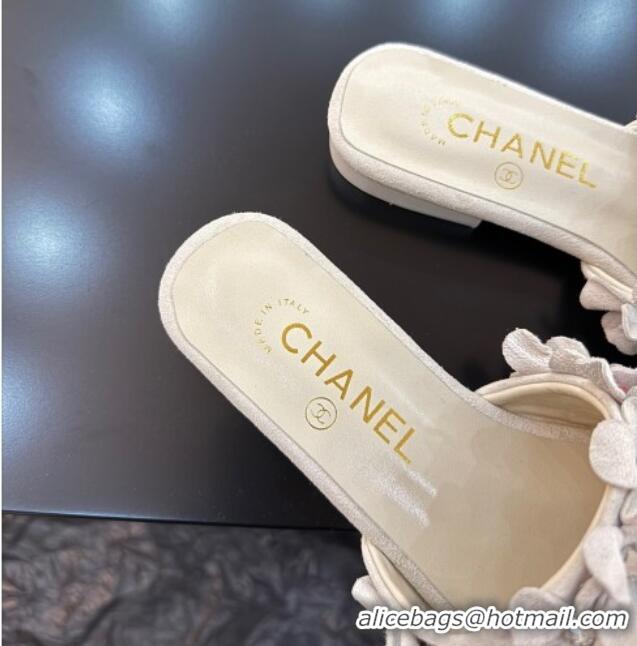 Stylish Chanel Suede & Strass Flat Slides Sandal with Bloom G46231 Light Grey