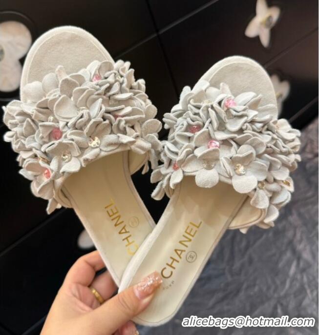 Stylish Chanel Suede & Strass Flat Slides Sandal with Bloom G46231 Light Grey
