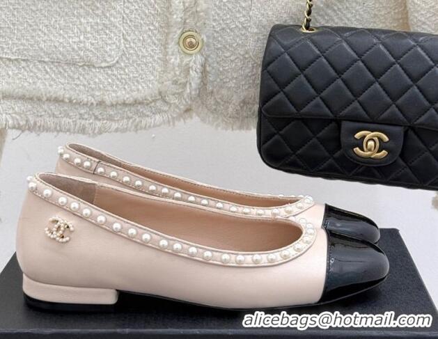 Stylish Chanel Lambskin & Patent Calfskin Ballet Flats with Pearls Light Pink 2025 CH041609