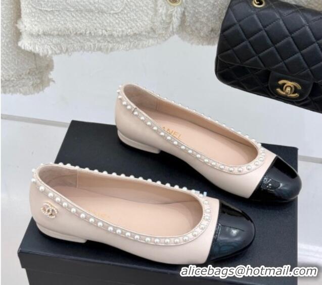 Stylish Chanel Lambskin & Patent Calfskin Ballet Flats with Pearls Light Pink 2025 CH041609