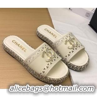 Unique Style Chanel Cutout Calfskin Flat Slides Sandal White 2025 CH041611
