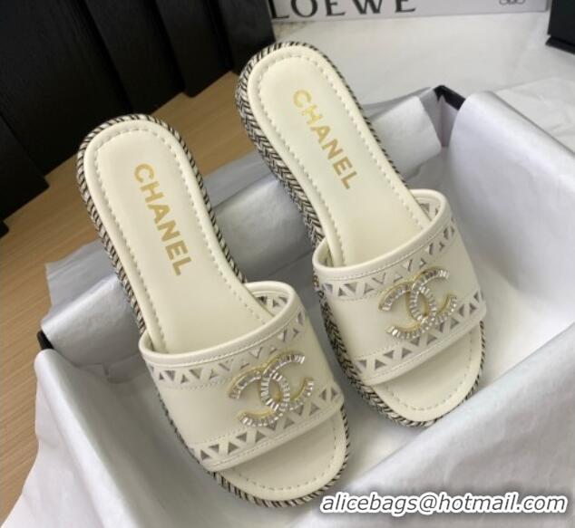 Unique Style Chanel Cutout Calfskin Flat Slides Sandal White 2025 CH041611