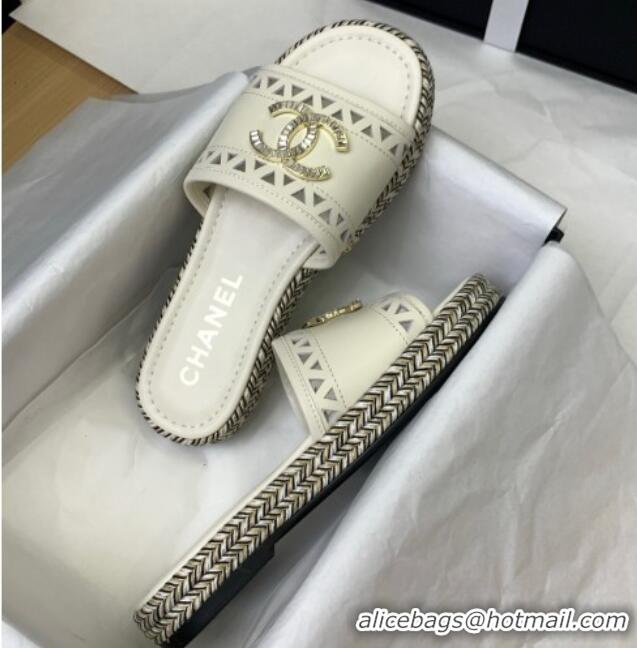 Unique Style Chanel Cutout Calfskin Flat Slides Sandal White 2025 CH041611
