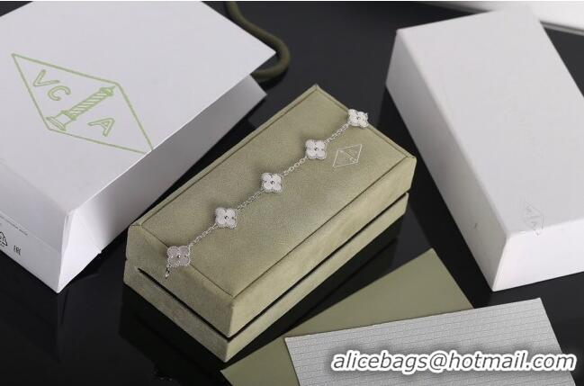 Luxury Classic Van Cleef & Arpels Vintage Alhambra Bracelet, 5 motifs 010943 Silver