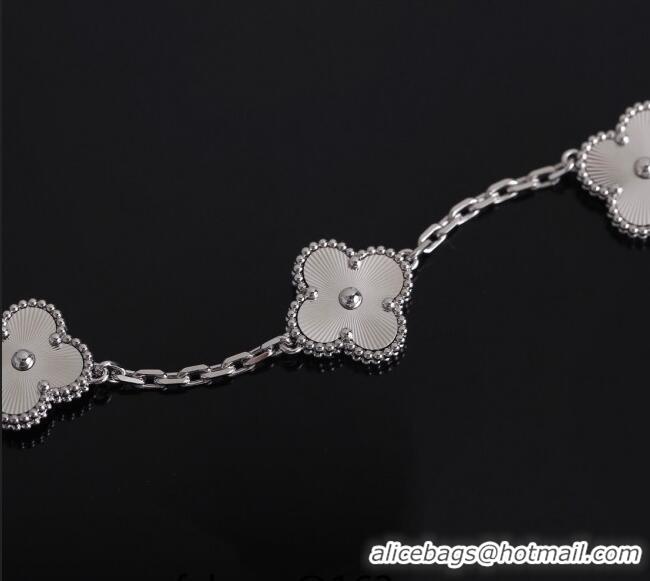 Luxury Classic Van Cleef & Arpels Vintage Alhambra Bracelet, 5 motifs 010943 Silver
