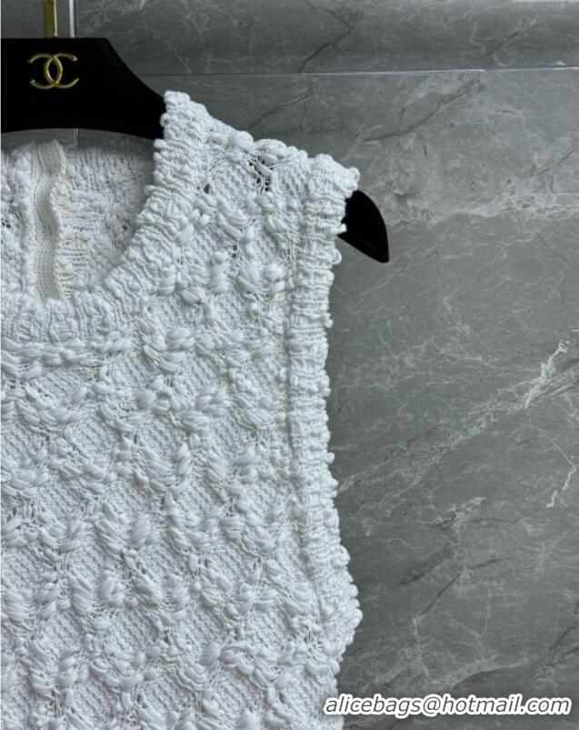 ​Trendy Design Chanel Knit Cardigan CH041011 White 2025