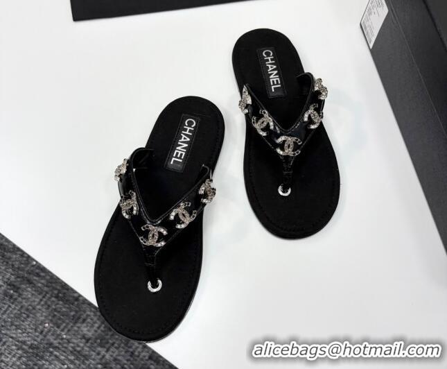 Sumptuous Chanel Lambskin Flat Slide Thong Sandals with CC Charm Black 2025 CH041621