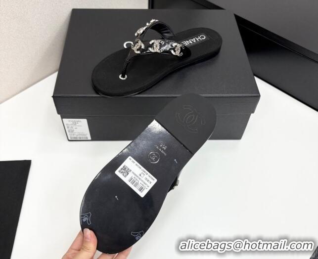 Sumptuous Chanel Lambskin Flat Slide Thong Sandals with CC Charm Black 2025 CH041621