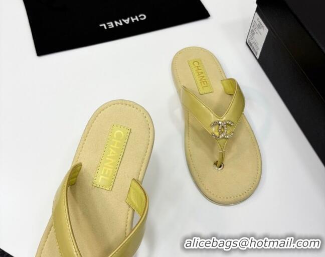 1:1 aaaaa Chanel Lambskin Flat Slide Thong Sandals with Strass CC Yellow 2025 CH041621
