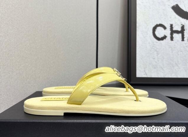 1:1 aaaaa Chanel Lambskin Flat Slide Thong Sandals with Strass CC Yellow 2025 CH041621