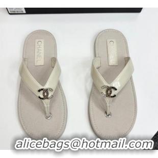 Buy Discount Chanel Lambskin Flat Slide Thong Sandals with Strass CC White 2025 CH041621