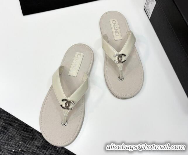 Buy Discount Chanel Lambskin Flat Slide Thong Sandals with Strass CC White 2025 CH041621
