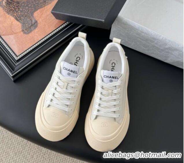 Purchase Chanel Calfskin Platform Sneakers White 2025 CH041709