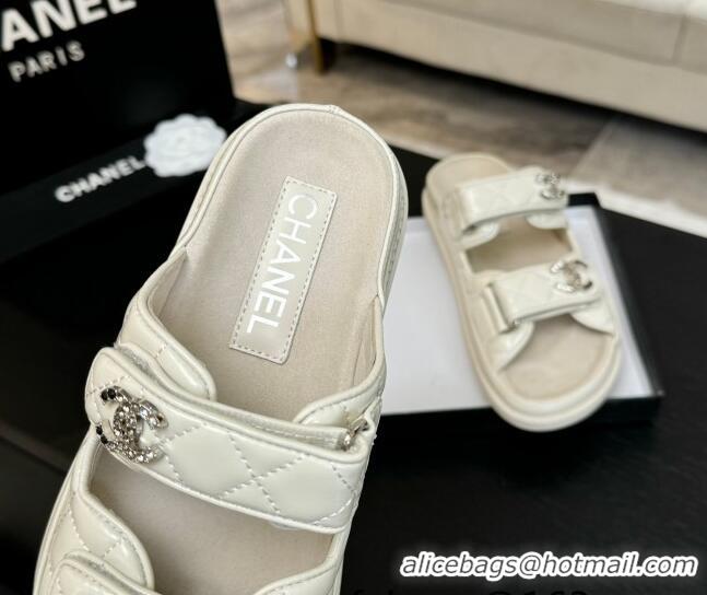 Sumptuous Chanel Patent Calfskin Flat Strap Slides Sandal with Strass CC Light Beige 2025 CH041719