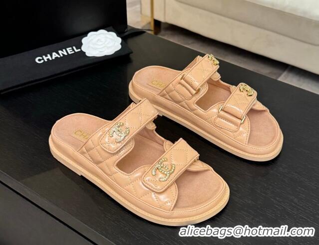 Shop Duplicate Chanel Patent Calfskin Flat Strap Slides Sandal with Strass CC Nude Pink 2025 CH041719
