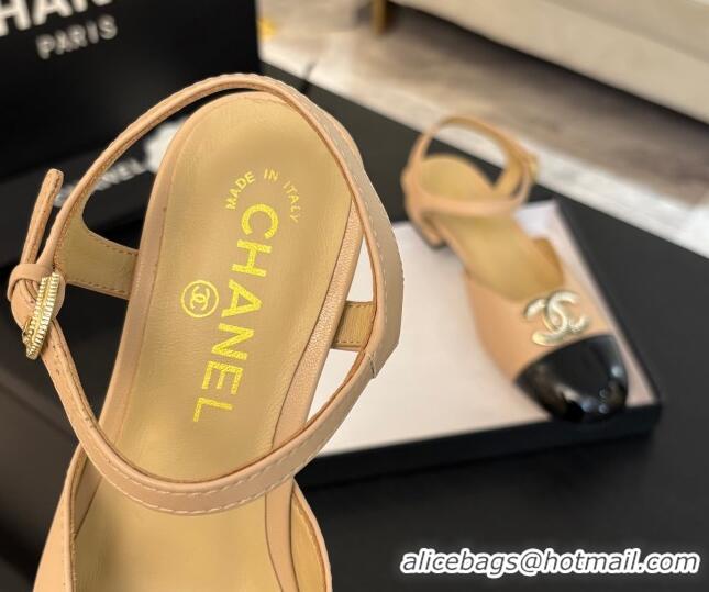 Stylish Chanel Calfskin & Patent Flat Sandals with Strass CC Beige 2025 CH041720