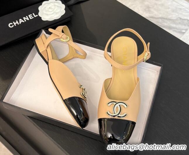 Stylish Chanel Calfskin & Patent Flat Sandals with Strass CC Beige 2025 CH041720