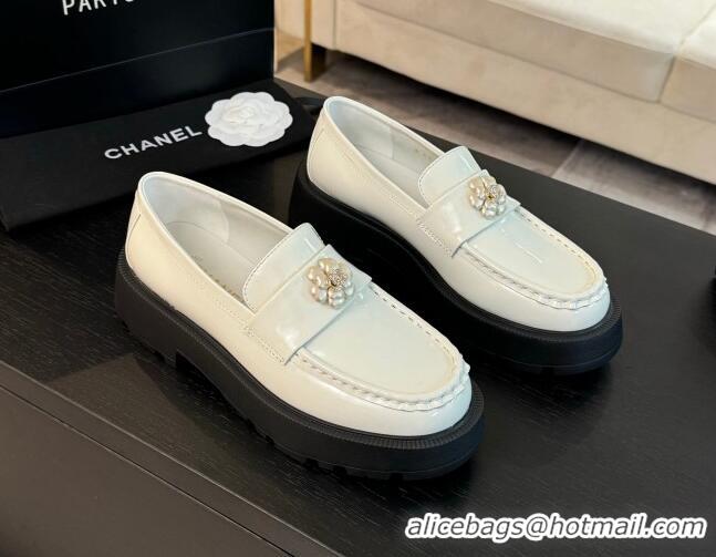 Top Grade Chanel Shiny Calfskin Loafers with Bloom White 2025 CH041721