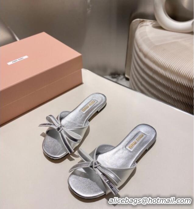 ​New Stylish Miu Miu Nappa Leather Flat Slides Sandal with Bow 042602 Silver 2025