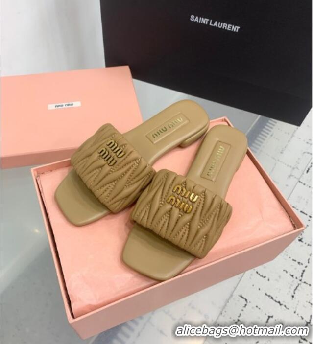 ​Buy Fashionable Miu Miu Matelasse Nappa Leather Flat Slides Sandal 5XX605 Light Brown 2025