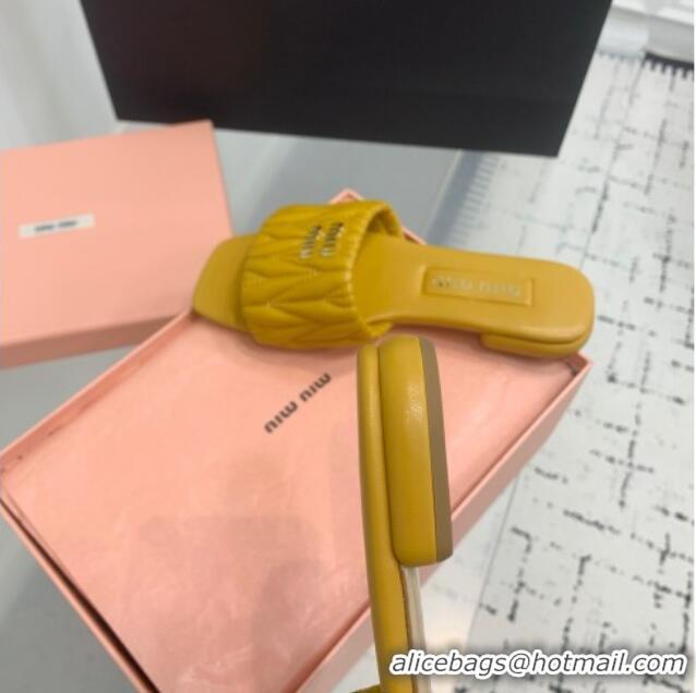 ​Top Design Miu Miu Matelasse Nappa Leather Flat Slides Sandal 5XX605 Yellow 2025