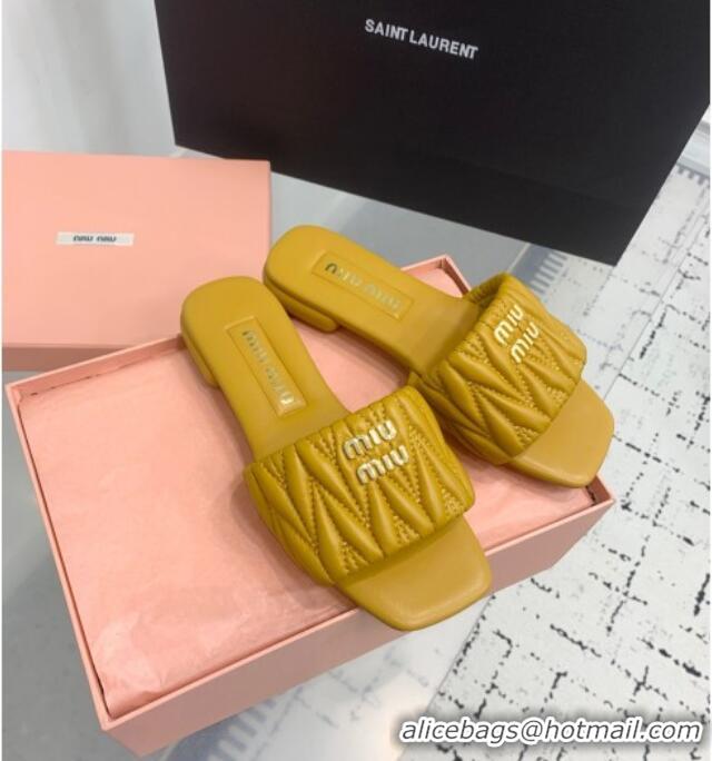​Top Design Miu Miu Matelasse Nappa Leather Flat Slides Sandal 5XX605 Yellow 2025