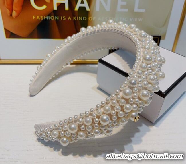 Buy Inexpensive Chanel Pearls Headband 0111 White 2024