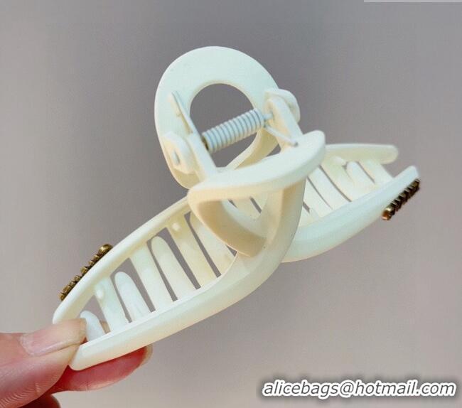 Promotional Chanel Matte Hair Clip 0302 White 2024