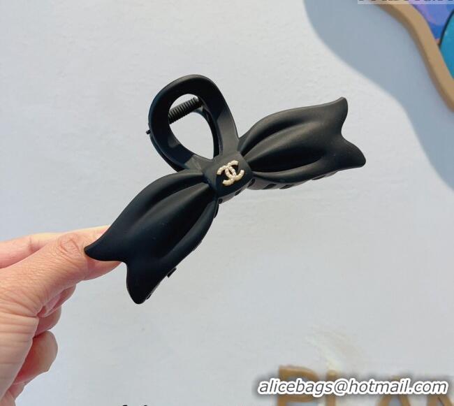 Famous Brand Chanel Matte Bow Hair Clip CH0401 Black 2024