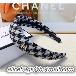 Shop Grade Chanel Houndstooth Headband 1129 Black/White 2024
