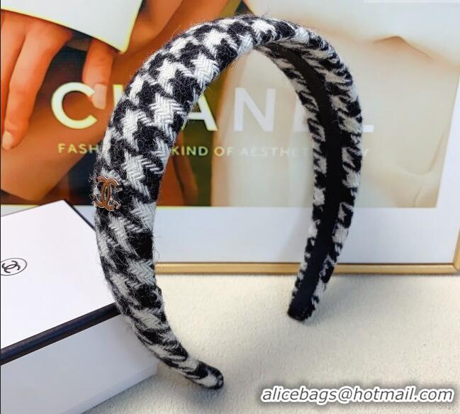 Shop Grade Chanel Houndstooth Headband 1129 Black/White 2024