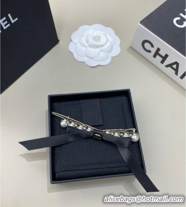 Classic Grade Chanel Hair Clip with Pearls and Black Bow C0509 2025