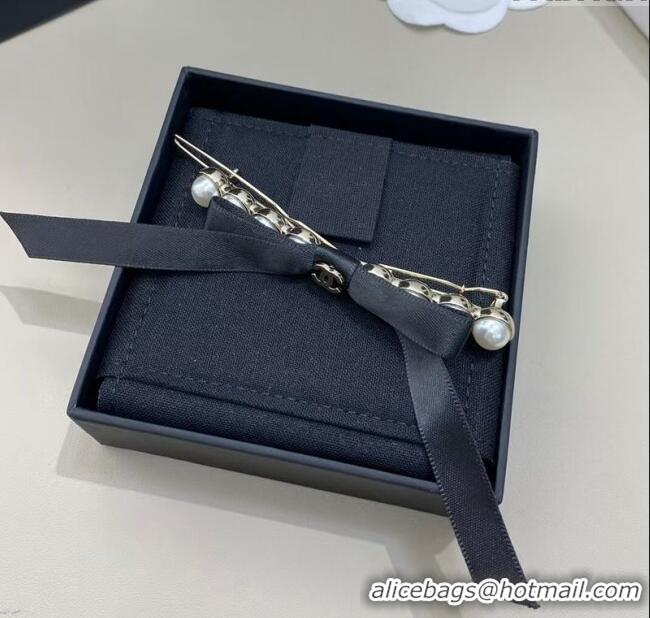 Classic Grade Chanel Hair Clip with Pearls and Black Bow C0509 2025