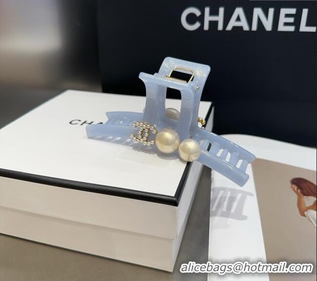 Famous Brand Chanel Hair Clip with Pearls 2081 Light Blue 2025