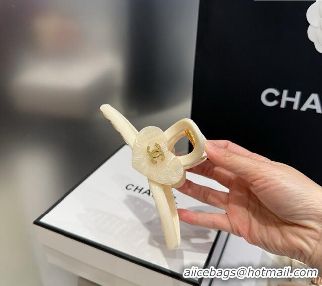 Top Grade Cheap Chanel Heart Hair Clip 0512 White 2025