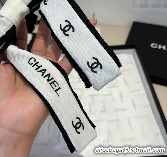 Best Price Chanel Bow Hairring 0512 White 2025