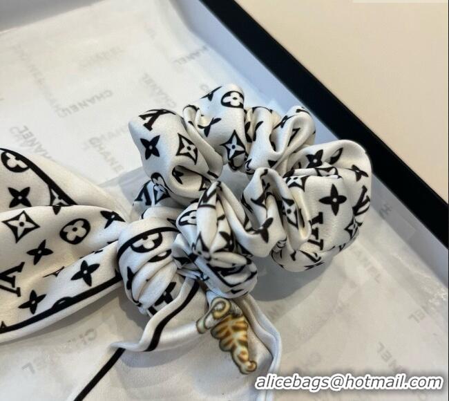 Big Discount Louis Vuitton Monogram Bow Hairring 2110 White 2025