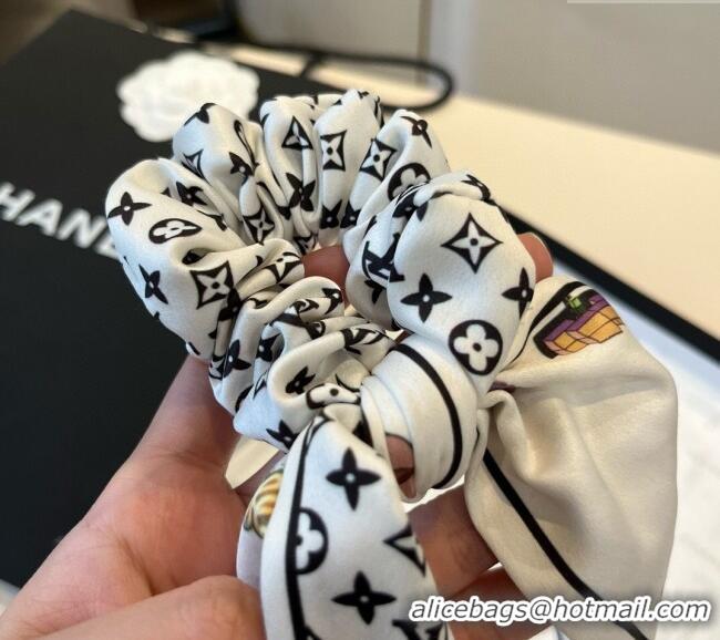 Big Discount Louis Vuitton Monogram Bow Hairring 2110 White 2025