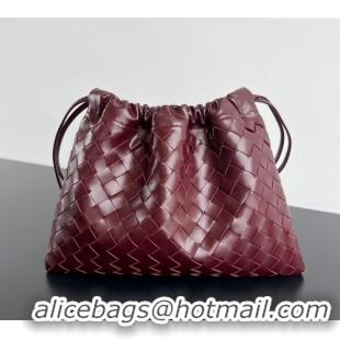 Luxury Classic Bottega Veneta Medium Dustbag in Intrecciato Leather 796728 Barolo Red 2025