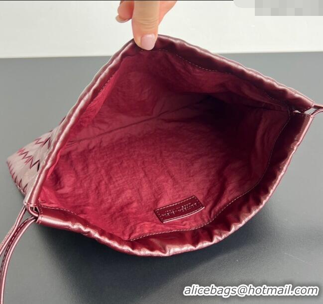Luxury Classic Bottega Veneta Medium Dustbag in Intrecciato Leather 796728 Barolo Red 2025