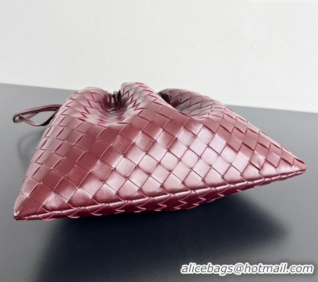 Luxury Classic Bottega Veneta Medium Dustbag in Intrecciato Leather 796728 Barolo Red 2025