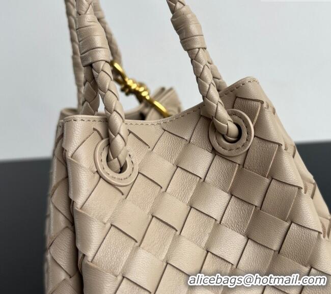 Luxury Discount Bottega Veneta Parachute Medium Shoulder Bag in Intrecciato Leather 835921 Ecru Beige 2025