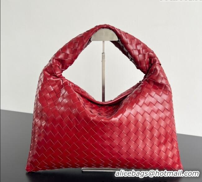 Best Price Bottega Veneta Hop Small Hobo Bag in Intrecciato Leather 796262 Heart Red 2025