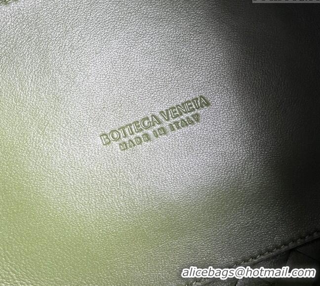 Market Sells Bottega Veneta Small Parachute Shoulder Bag in Intrecciato Leather 796569 Green 2025