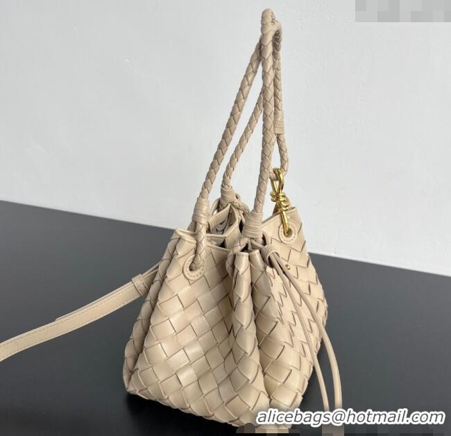 New Fashion Bottega Veneta Small Parachute Shoulder Bag in Intrecciato Leather 796569 Ecru Beige 2025