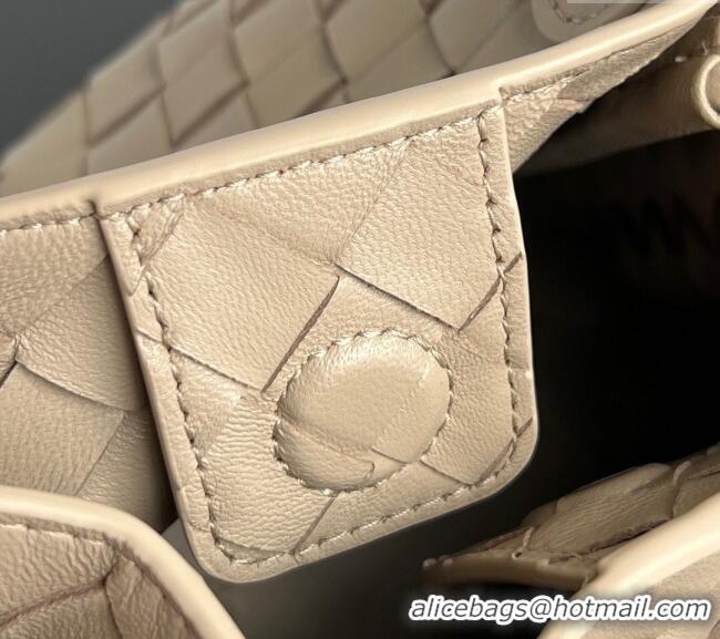 New Fashion Bottega Veneta Small Parachute Shoulder Bag in Intrecciato Leather 796569 Ecru Beige 2025
