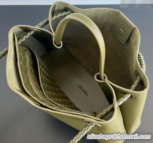 Best Grade Bottega Veneta Medium Andiamo Top Handle Bag in Calfskin Leather 810214 Green 2025