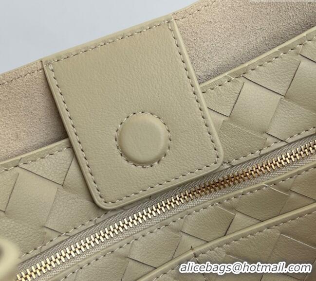 Good Taste Bottega Veneta Medium Andiamo Top Handle Bag in Calfskin Leather 810214 Light butterscotch Beige 2025